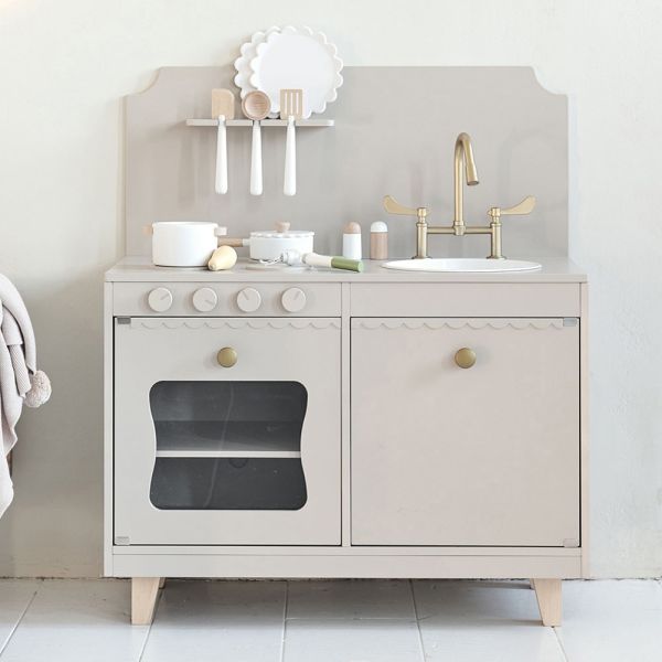 Cuisine en bois taupe sorbier par Petite Amélie